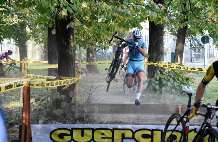 Il ciclocross …per chi ama guidare con il motore al limite