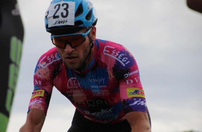è il tempo delle foglie morte , è il tempo del ciclocross